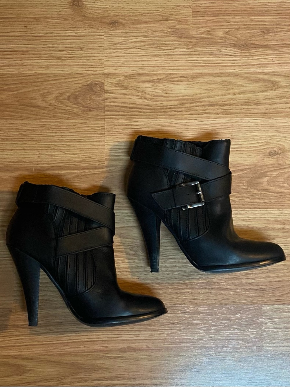 Aldo Black Leather Wrap-Buckle Ankle Booties